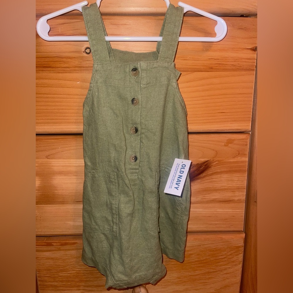 Old Navy girls romper 18-24m NWT